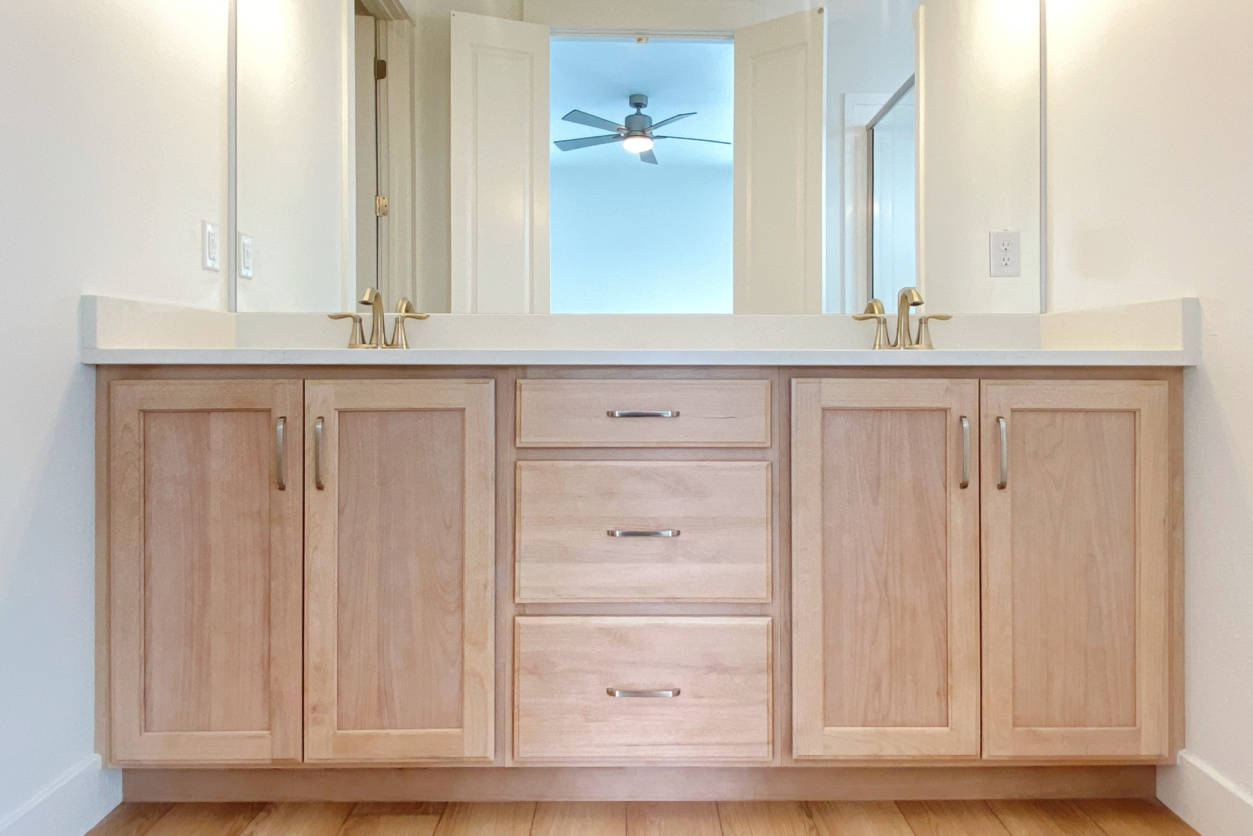 WR36 - Website - Master Bath Cabinets